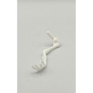 Monster High Deadluxe High School Replacement Part White Bone Arm